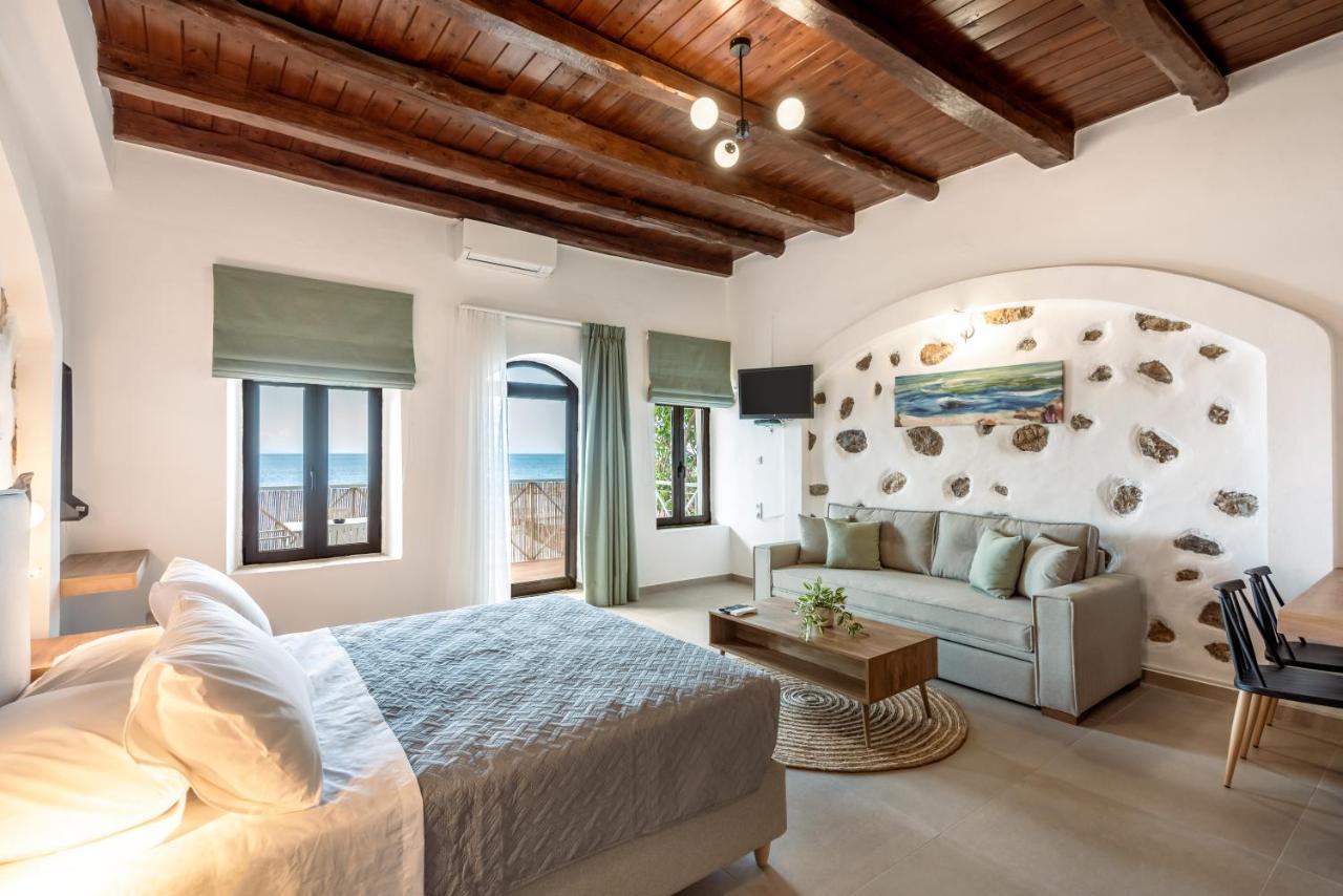 Superb Apartments Kriaras Sea View In Sfakia Khora Sfakion Exterior photo
